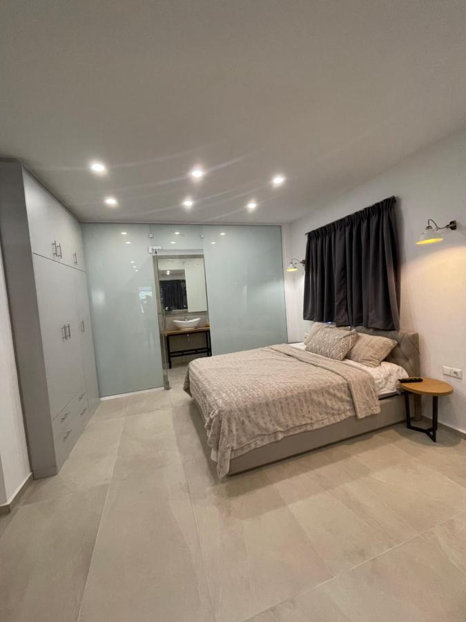 Central Luxury Apartment In Paralia Ofryniou Ofrínion Eksteriør billede